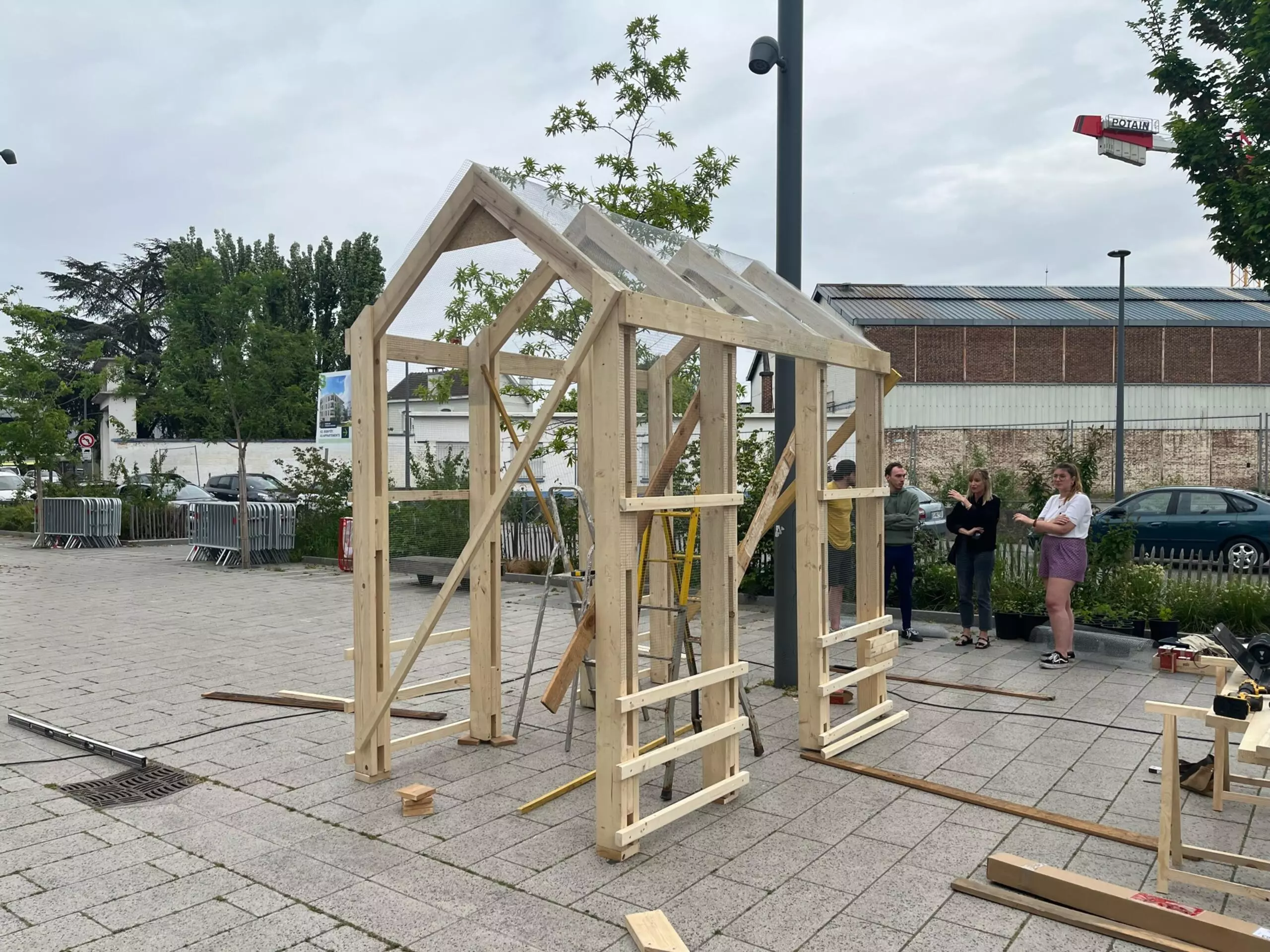 Cabane La HOUBLONNIÈRE - Atelier R. Aubin et N. Henon-Hilaire - Place de la Méditerranée à Lille